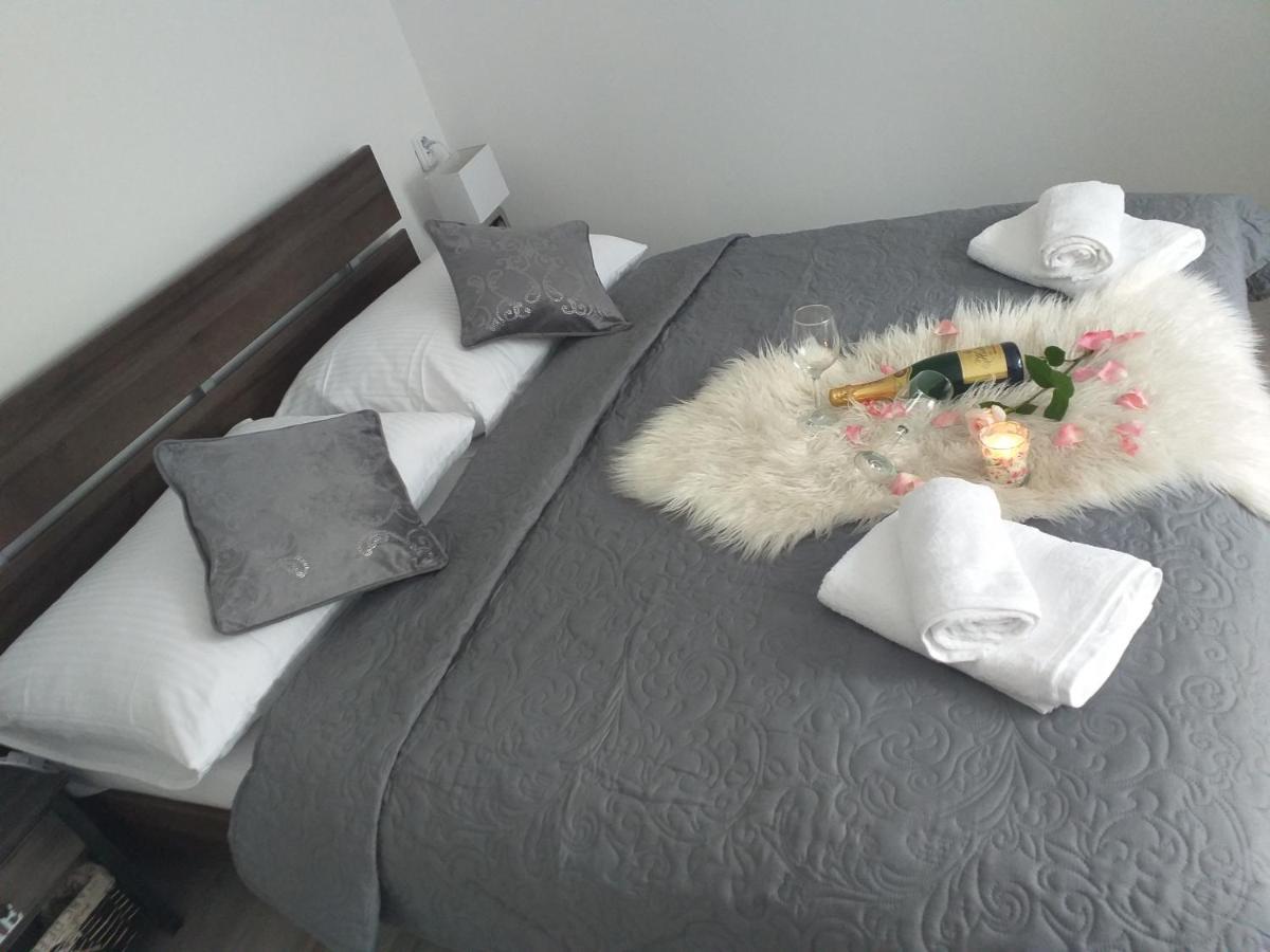 ポプラト Monato Bed & Breakfast エクステリア 写真