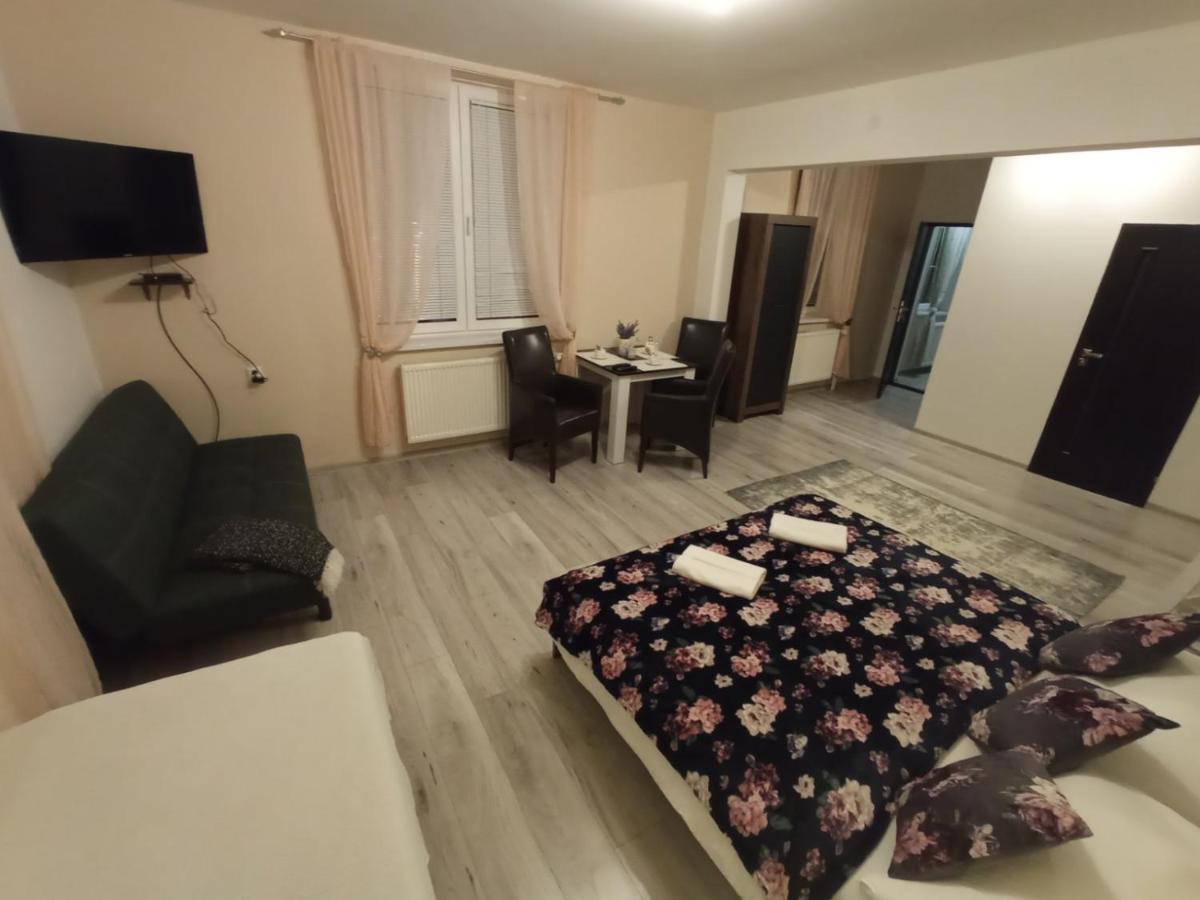 ポプラト Monato Bed & Breakfast エクステリア 写真